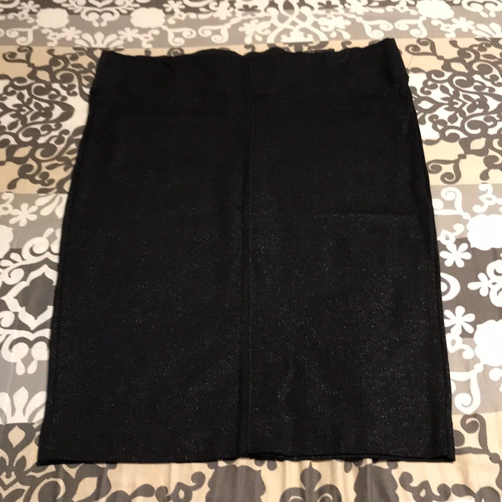 Black midi skirt